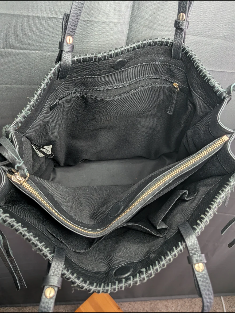 Vince Camuto Litzy Black Pebbled Leather Tote Bag Whipstitch Trim Large